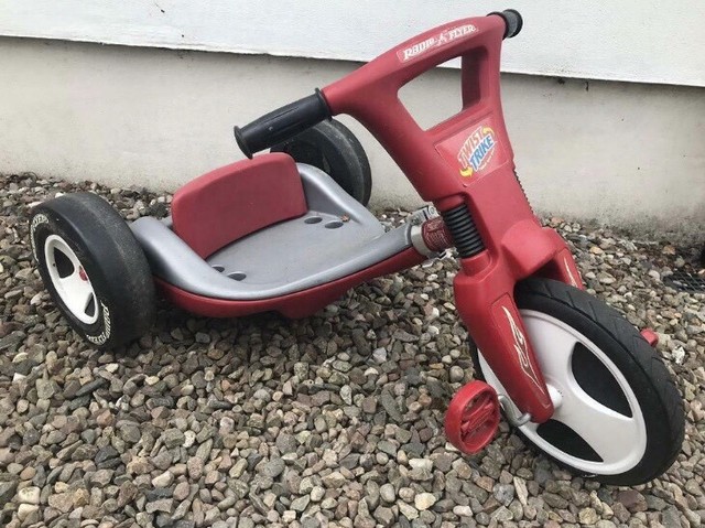 radio flyer twist trike
